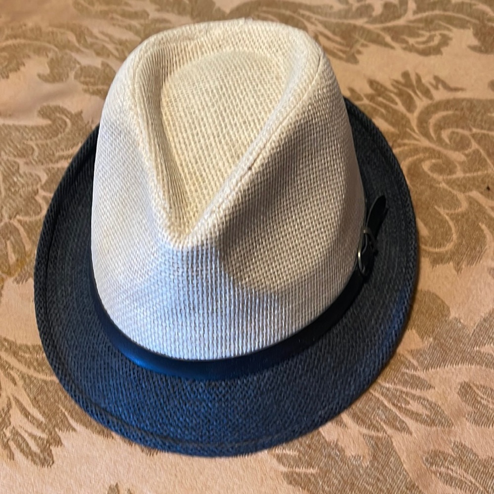 Used hat size 59 - Picture 1 of 10